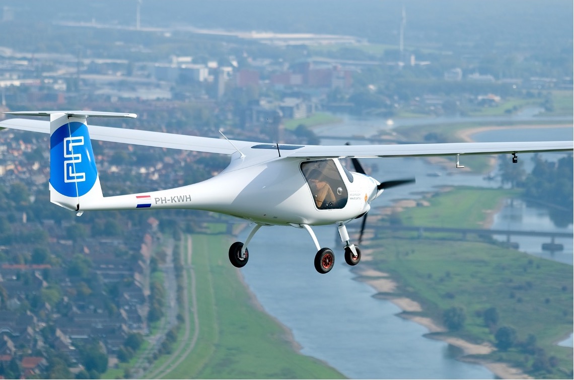 Pipistrel Velis electric trainer
